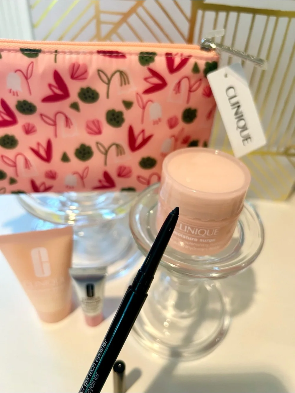 🌸 Clinique 5-Piece Skincare & Makeup Gift Set | Cosmetic Bag | New